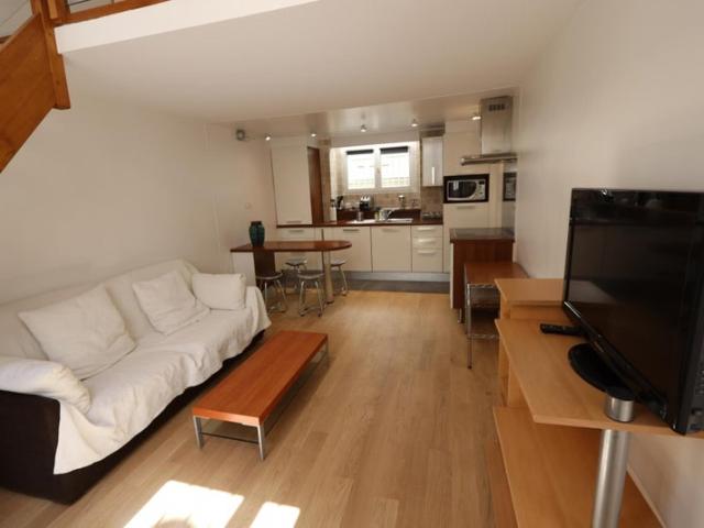 Très bel dans un immeuble ancien au 2e Etage