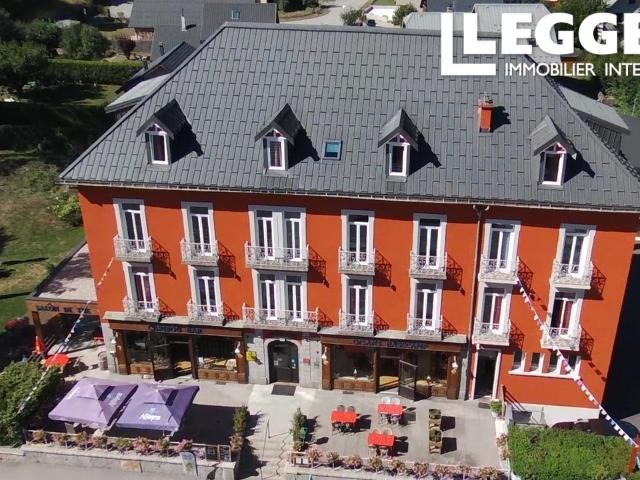 Très Bel Hôtel 3 étoiles de 29 chambres situé au coeur du Ski et du Vélo Alpin. Bourg d'Oisans / Alpe d'Huez