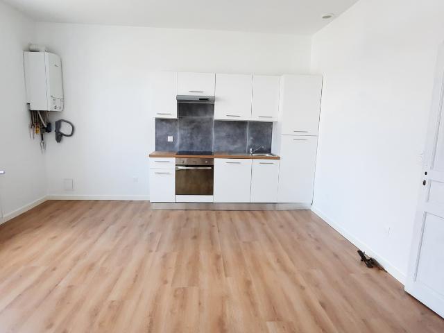 TRES BEL IMMEUBLE DE RAPPORT DE 6 LOTS