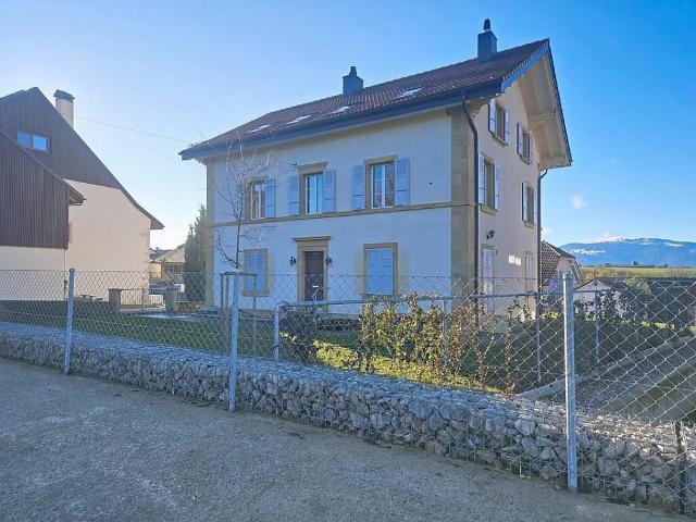 Très belle maison de maître située à Epautheyres