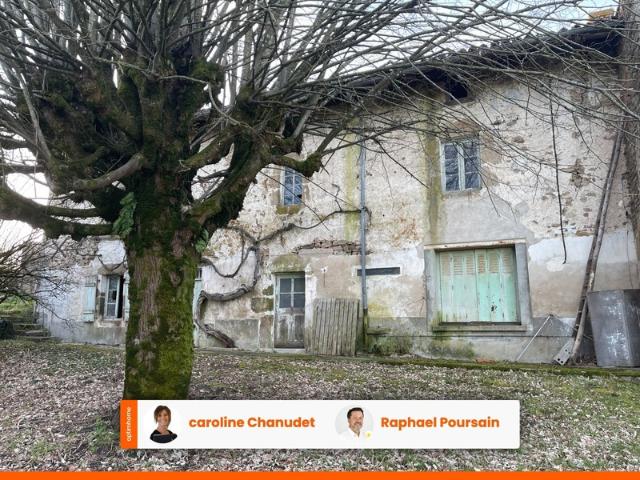 Trés belle maison en pierre à rénover avec grange et 1203 m2 de terrain