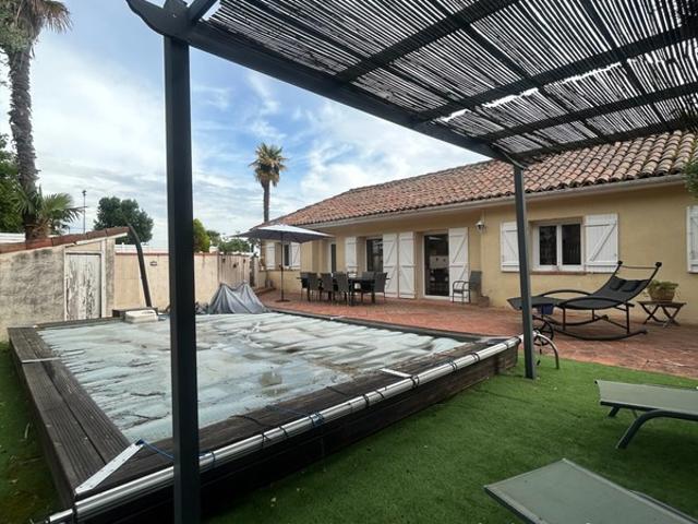Tres belle Maison spatieuse rénovée avec piscine – Charme, volumes et calme proche Nogaro