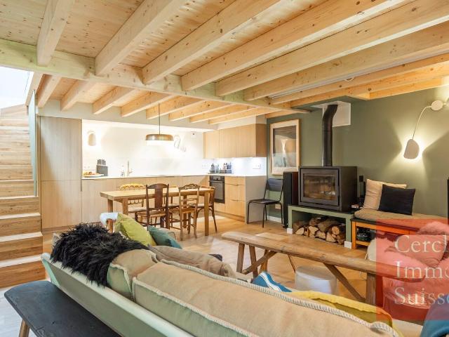 Très belle rénovation pour ce T5 Duplex de Prestige dans le centre historique d'Annecy proche du lac