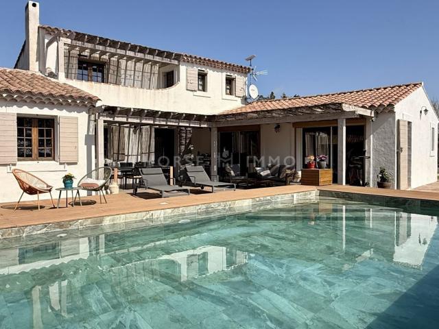 Très belle villa au coeur de la Camargue 168m² Arles