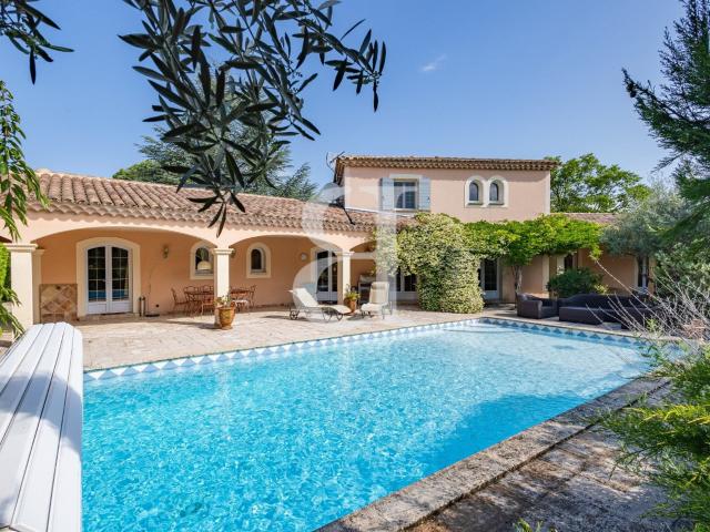 Très belle villa avec piscine proche de Vaison la Romaine 183m² Vaison la Romaine