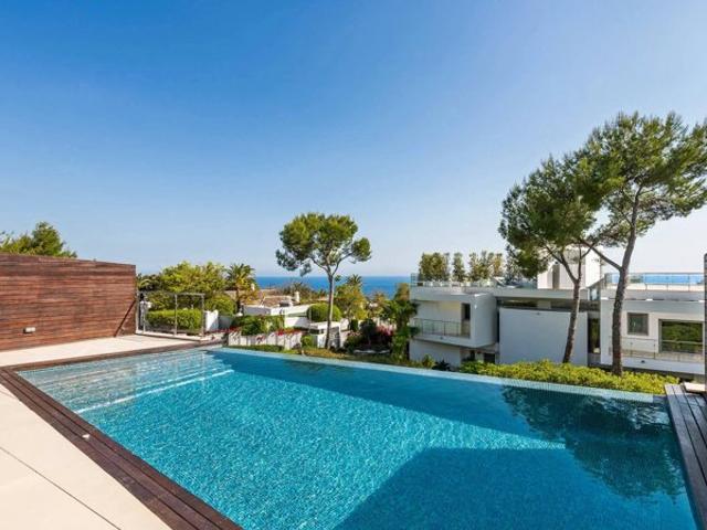 Très belle villa de luxe située à Sierra Blanca