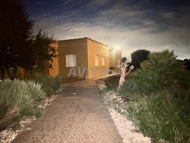 Très belle villa plain pied dans une ferme de 19000m2