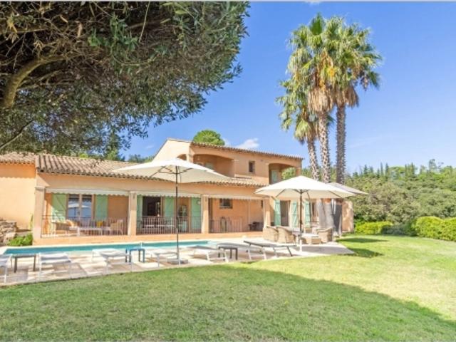 Très belle villa provençale avec superbe vue panoramique