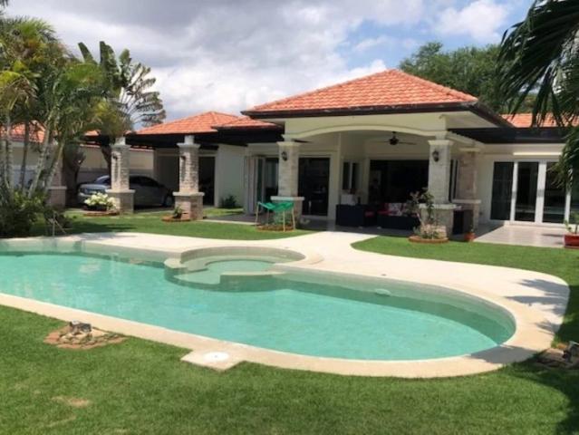 Très belle Villa située à Hua Hin