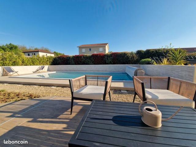 Très belle villa 110 m² hab. / 4 ch. / piscine / Terrain 650 m² / CALME