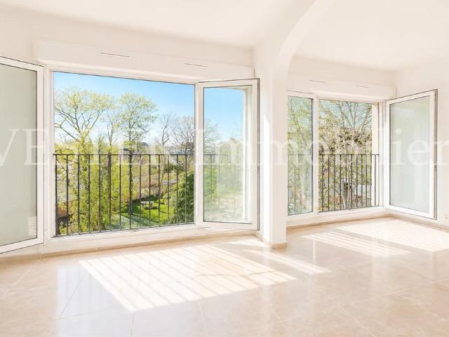 Très bien placé, RER A / CENTRE VILLE avec vue sur FORET de Sai