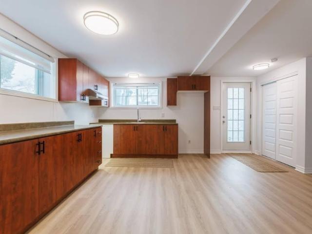 Très grand appartement de 1 chambre à coucher avec bureau fermé, situé à Blainville, disponible dès le 1er juillet. Animaux acceptés