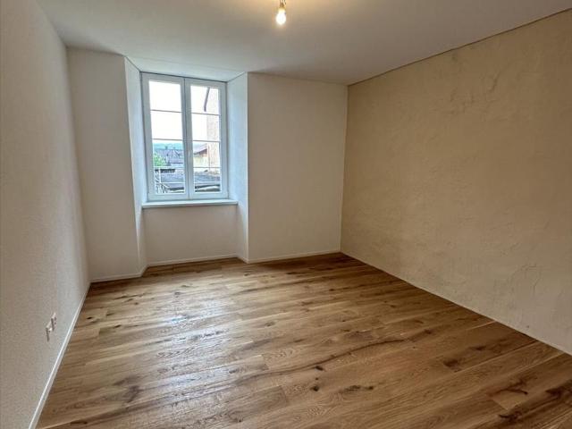 Très joli appartement de 2,5 pièces complètment refait à neuf récemment | dreamo. Ch