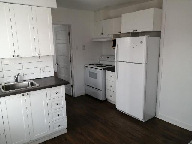 Très joli studio avec chambre fermée en plein coeur de Rosemont avec 1 mois le location gratuit