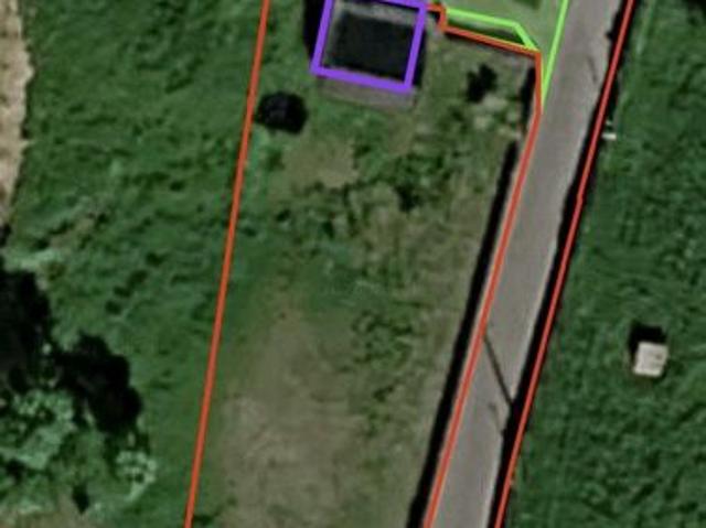 Très joli terrain à construire au calme et proche des commerces !
