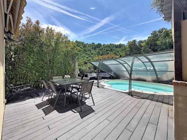 Très jolie maison individuelle de 115m2 avec terrain et piscine LEVENS