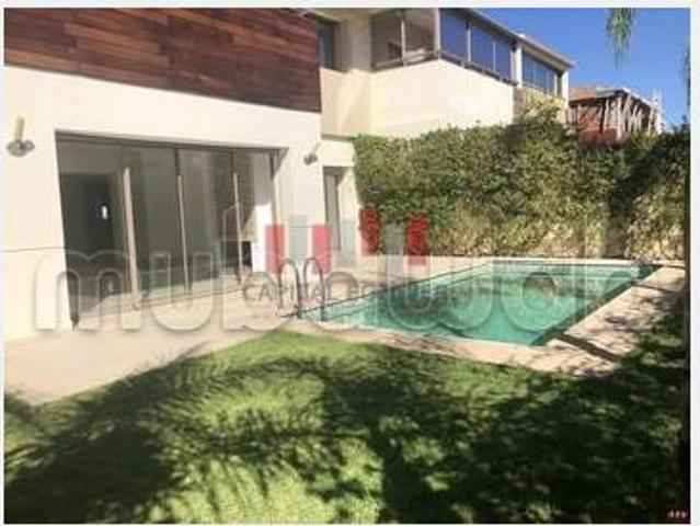 Tres jolie villa /4 chambres / deuxieme ligne du golf