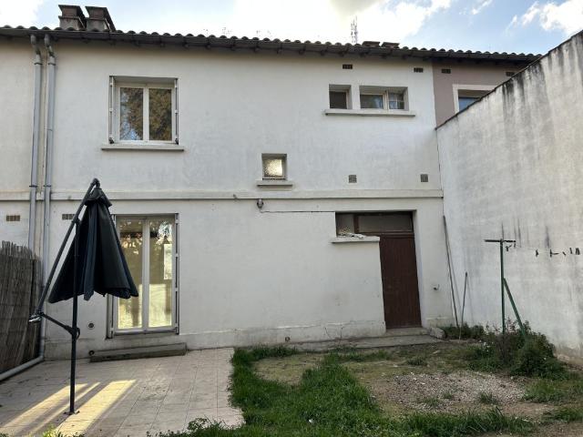 Très proche du centre ville Maison de type 4 avec garage