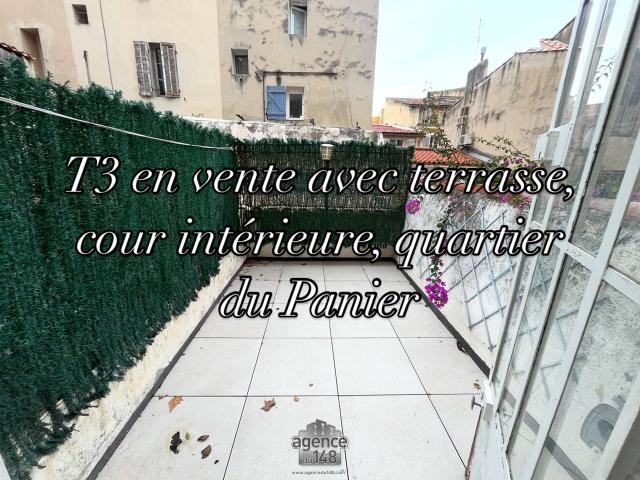 Très rare: T3 avec terrasse en cour intérieure au Panier à rafraichir