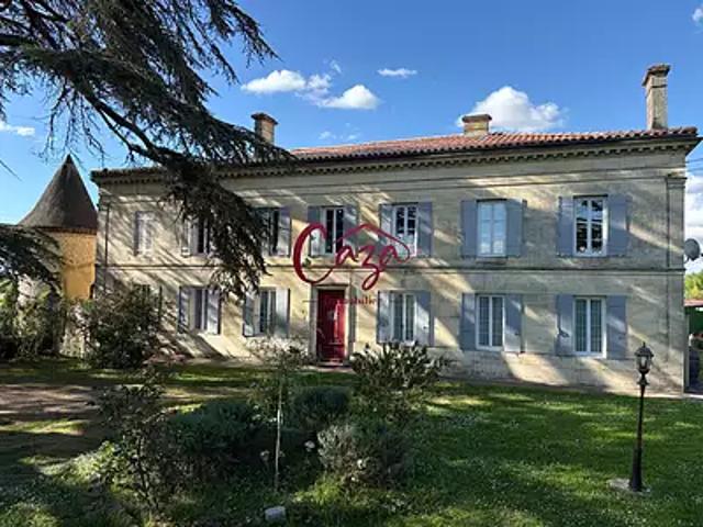 Tresses 33370 Achat / Vente maison 8 pièces t8 au dernier étage piscine
