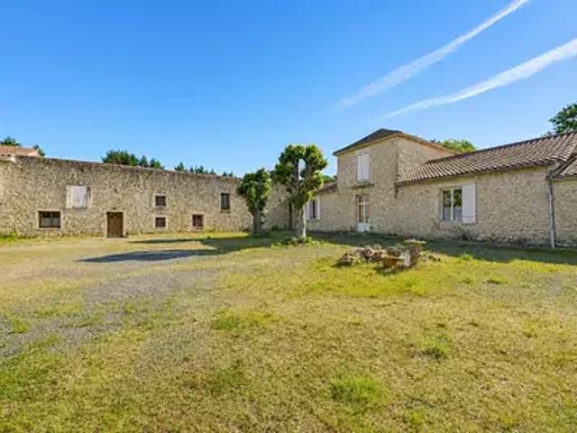 Tresses 33370 Achat / Vente maison 15 pièces t15 piscine jardin