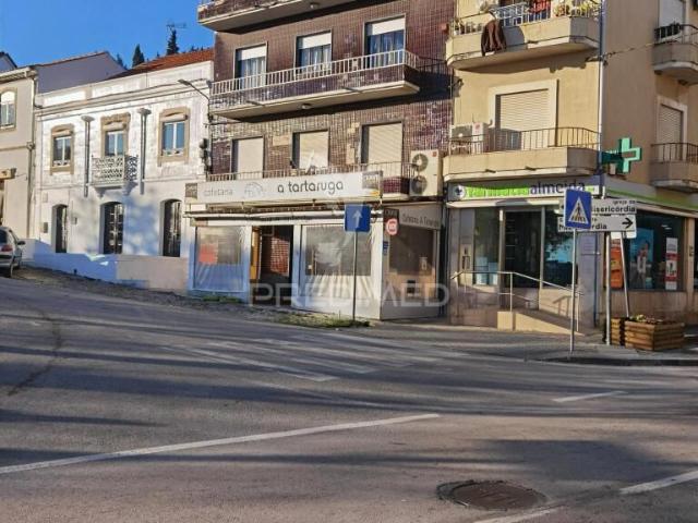 Trespasse Caf a Tartaruga, Pernes / Sentarem