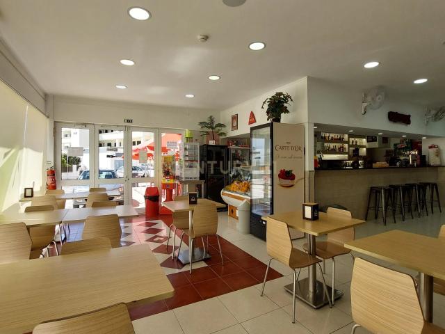 Trespasse de Café/Restaurante Totalmente Equipado | Patacão – Faro