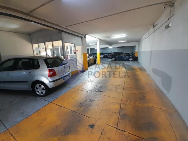 Trespasse de Garagem de Recolha Automóvel com Lavagem Auto 860m² Cedofeita, Santo Ildefonso, Sé, Miragaia, São Nicolau e Vitória