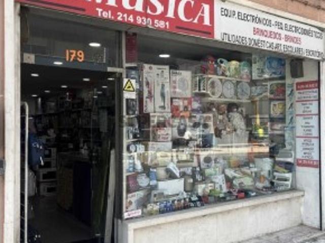 Trespasse de Estabelecimento Comercial Amadora | Rua Elias Garcia