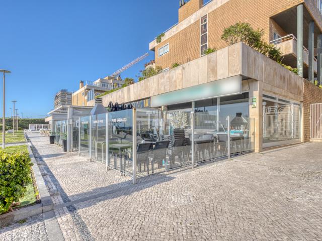 Trespasse de Restaurante com esplanada frente à Praia de VNGaia