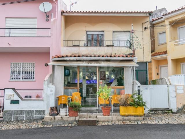 Trespasse de Restaurante/Café/Bar no Estoril Pronto a Faturar desde o 1º Dia!