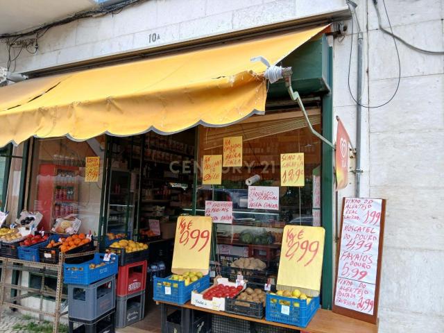 TRESPASSE FRUTARIA MINI MERCADO EM ALVALADE