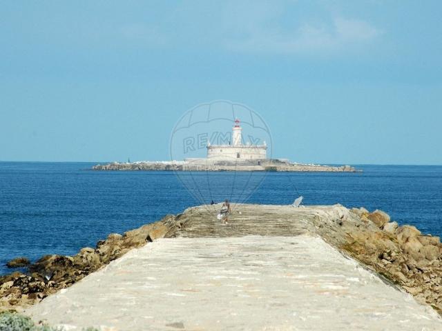 Trespasse T0, Caparica e Trafaria, Almada | BPI Expresso Imobiliário