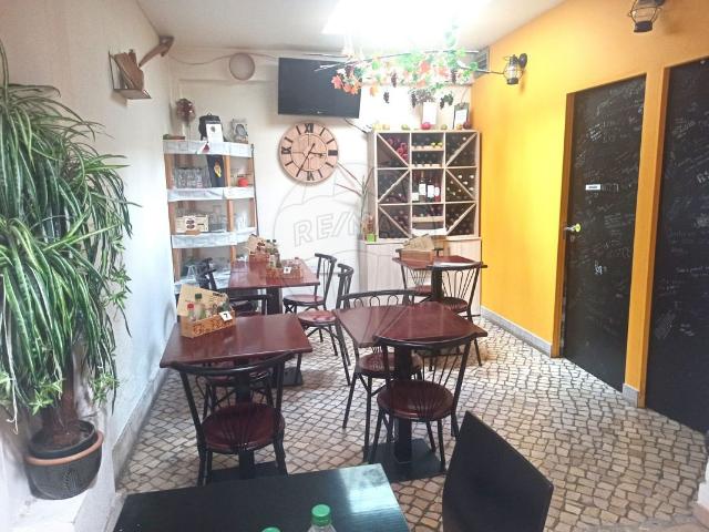 Trespasse T0, Amora, Seixal | BPI Expresso Imobiliário