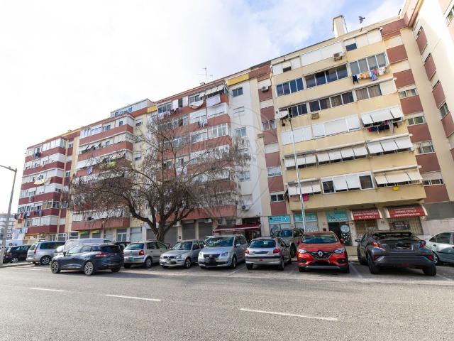 Trespasse T0, Póvoa de Santo Adrião e Olival de Basto, Odivelas | BPI Expresso Imobiliário