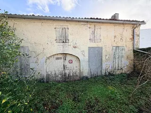 Trizay 17250 Achat / Vente maison 2 pièces t2 jardin