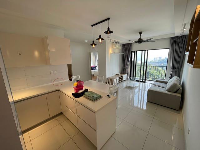 Tri Pinnacle High Floor Furnished 2 Car Parks