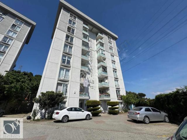 Tria Konutları'nda Satılık 3+1 Daire