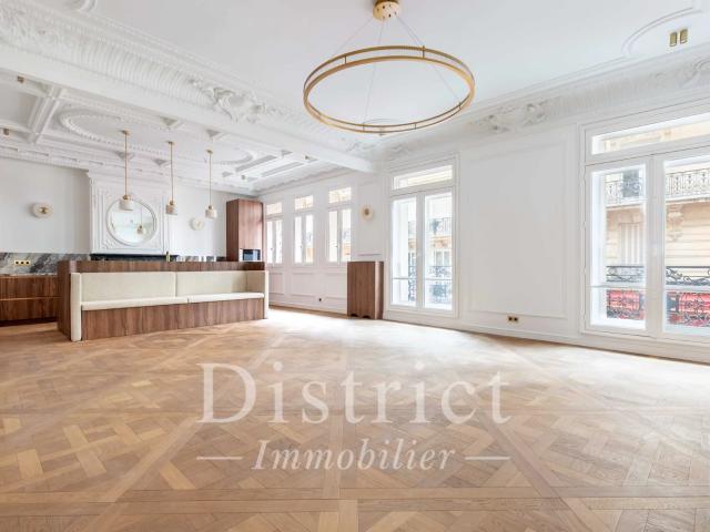 Triangle d'Or. Appartement d'exception de 166m². Refait à neuf
