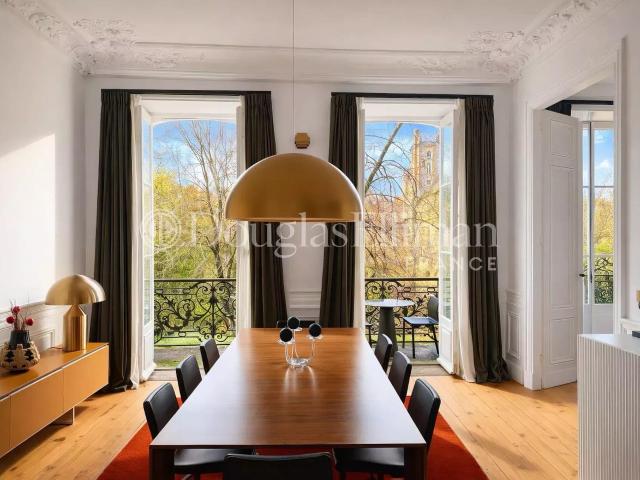 Triangle D'or Appartement de prestige avec ascenseur et pa. 164m² Bordeaux