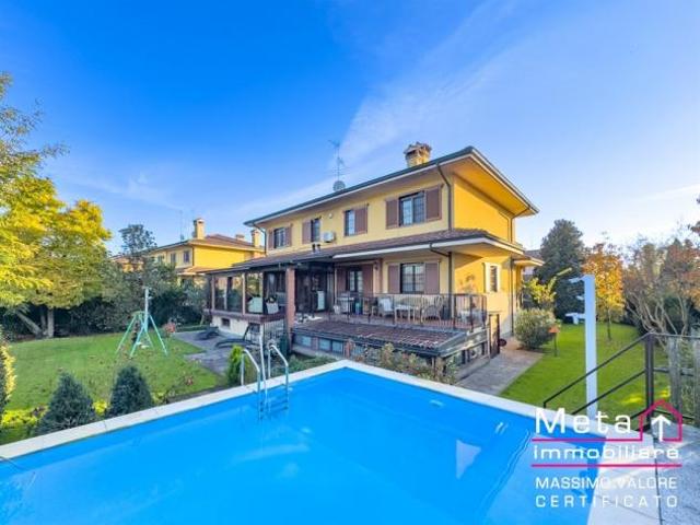 Lussuosa villa unifamiliare
