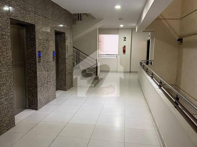 Tricon tower apartment for rent
