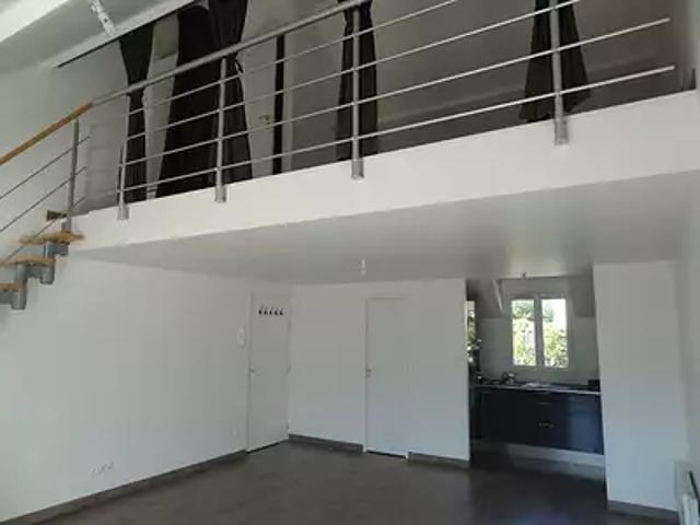 Triel sur Seine 78510 Location appartement 1 pièce t1 au dernier étage balcon