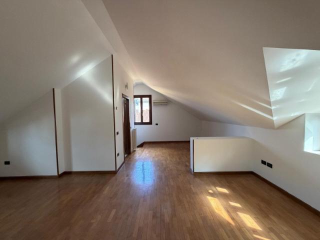 Trifamiliare a Noventa Padovana Rif. CP3001