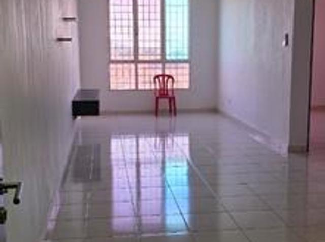Trifolis Klang Partially Furnished 3 Rooms 2 Bathrooms