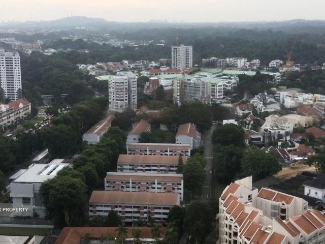 Trilight D11, Condominium