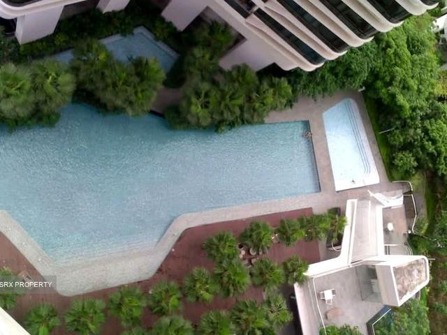 Trilight D11, Condominium