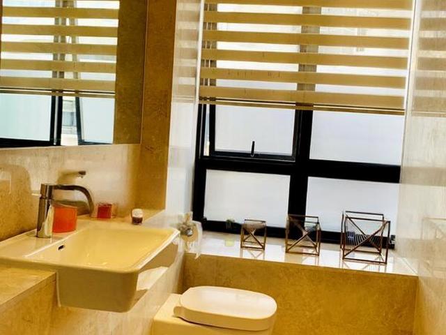Trilight D11, Condominium