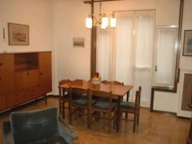Trilocale 2 balconi posto auto e cantina Bergamo
