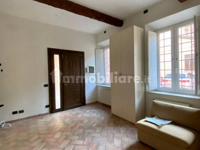 Trilocale 60 m², Centro Storico, Ferrara